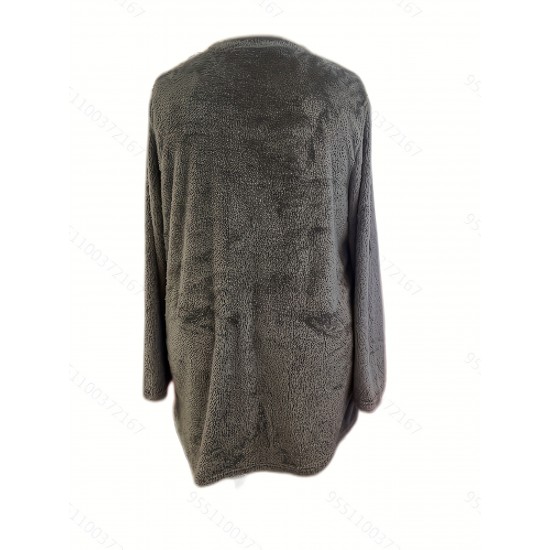 Cozy Plus-Size Fleece Pullover - Warm Long Sleeve Top with Pockets, Ideal for Casual Wear